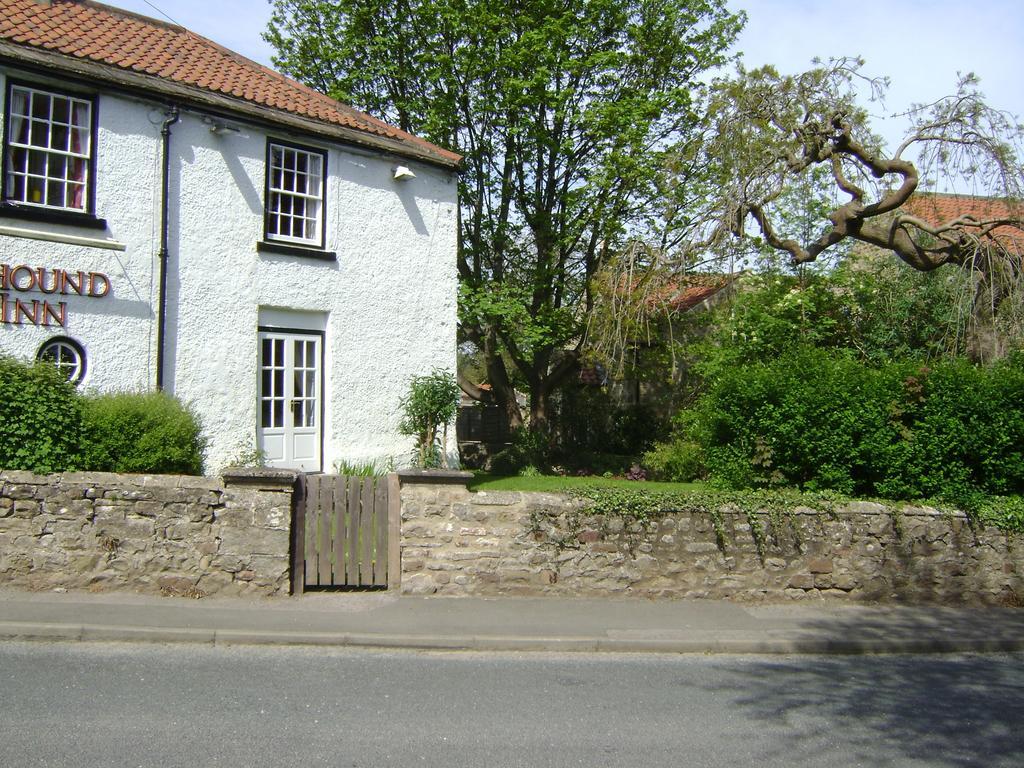 The Greyhound Inn Bedale Eksteriør bilde